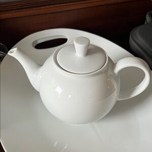 Arzberg White Porcelain Teapot